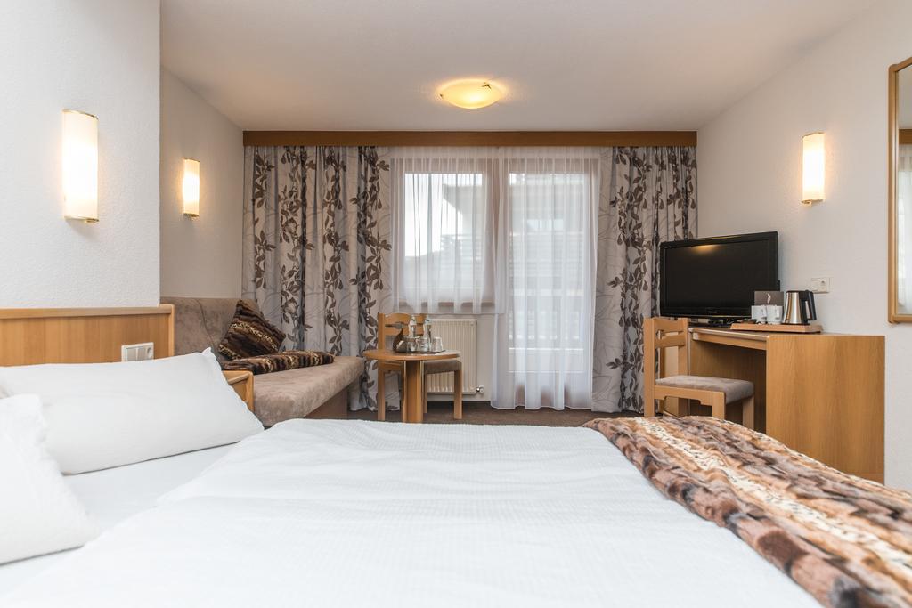 Hotel Idhof Ischgl Exterior photo